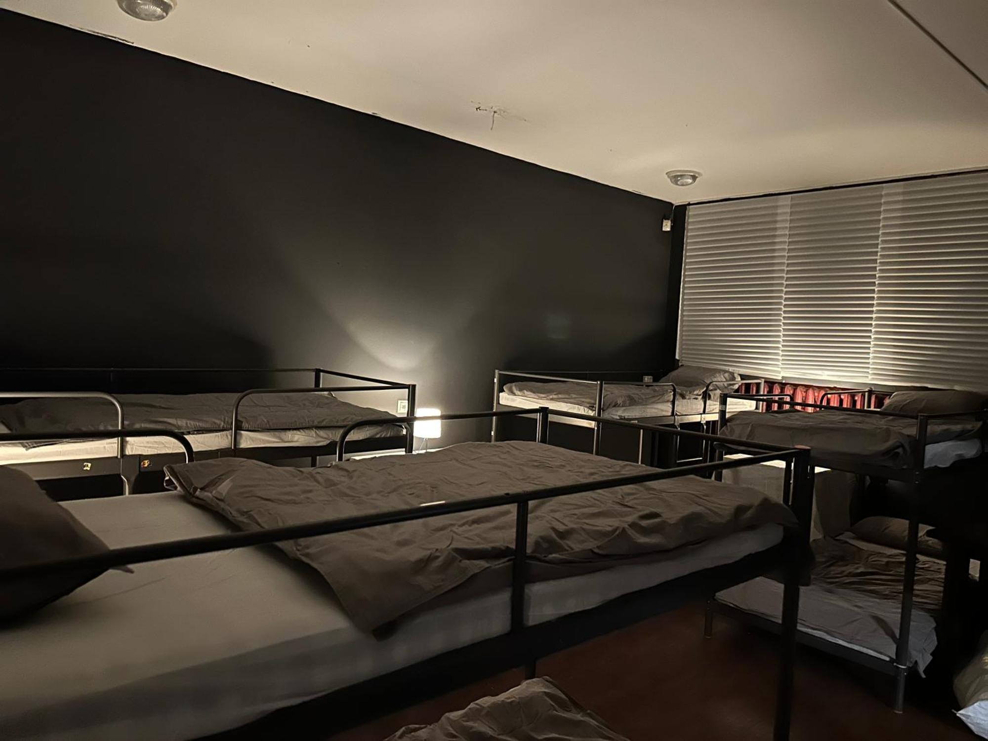 The Kliefs Vilnius - Virtual Check-In Hostel Εξωτερικό φωτογραφία